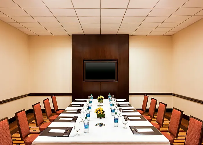 Sheraton Grand Riverwalk Hotel