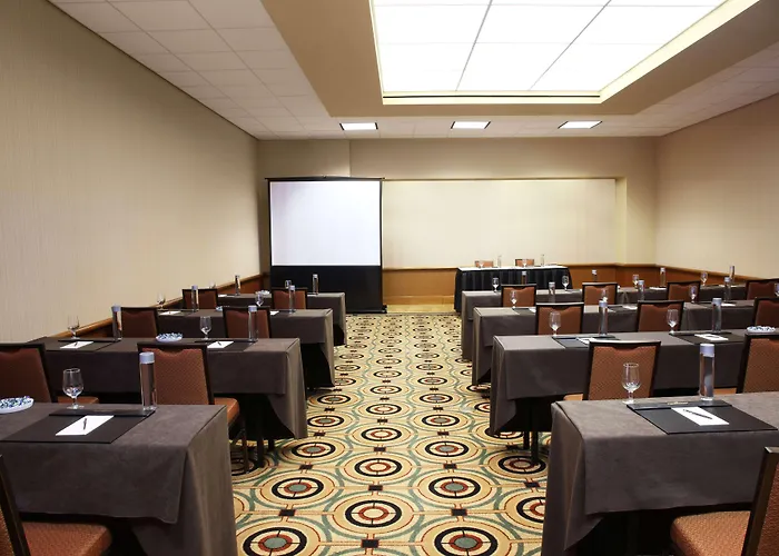 Hotel Sheraton Grand Riverwalk 4*