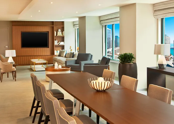 Hotel Sheraton Grand Riverwalk 4*