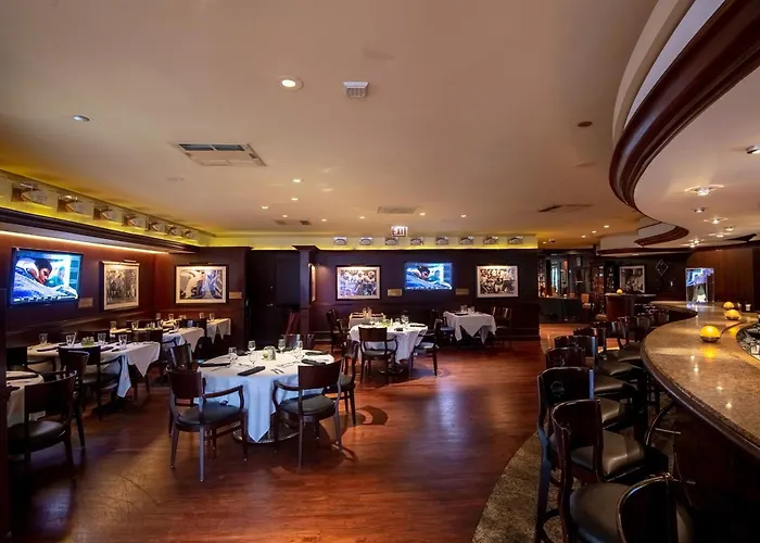 Hotel Sheraton Grand Riverwalk Chicago
