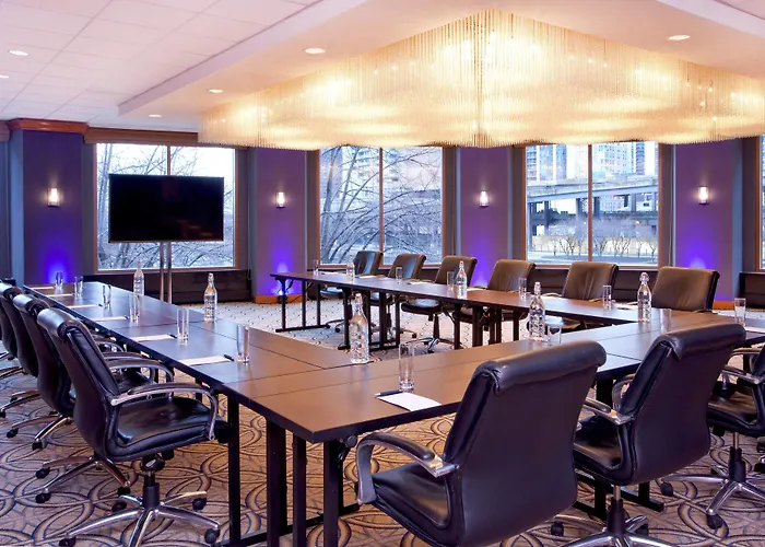 Sheraton Grand Riverwalk Hotel