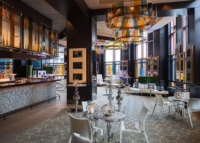 Hotel Sheraton Grand Riverwalk 4*