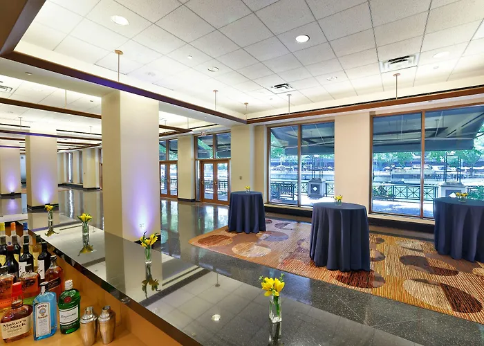 Sheraton Grand Riverwalk Chicago